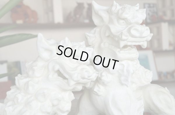 画像4: 琉球漆喰シーサー四足立ち（白・大）