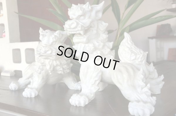 画像6: 琉球漆喰シーサー四足立ち（白・大）