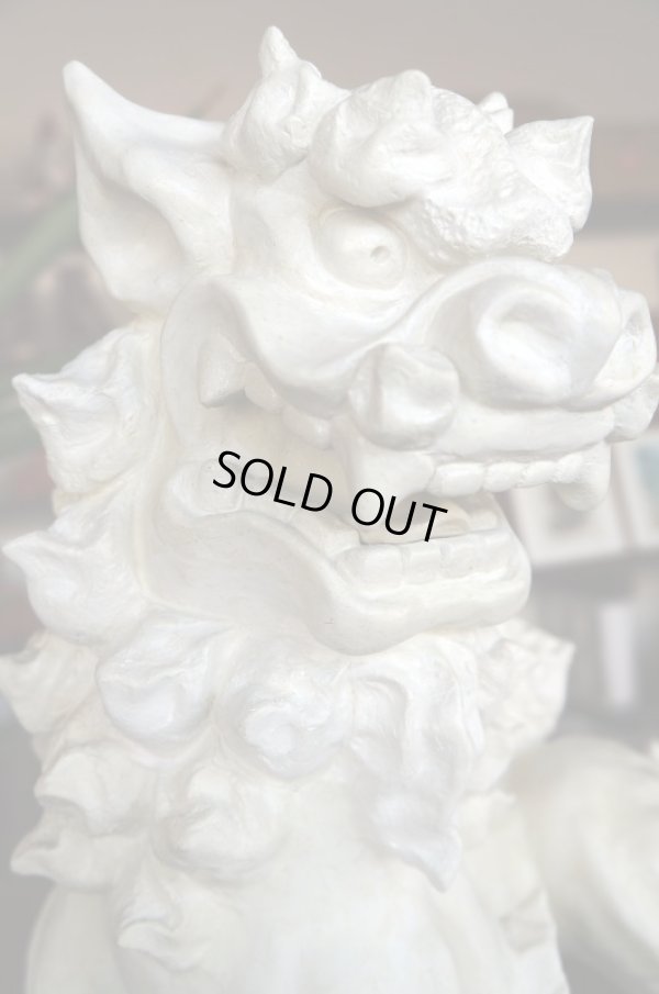 画像13: 琉球漆喰シーサー四足立ち（白・大）