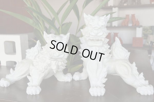 画像2: 琉球漆喰シーサー四足立ち（白・大）