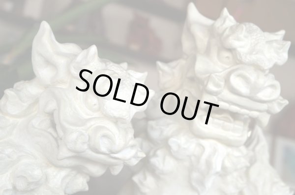 画像5: 琉球漆喰シーサー四足立ち（白・大）