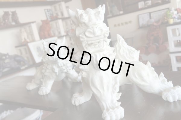 画像12: 琉球漆喰シーサー四足立ち（白・大）