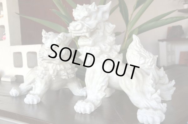 画像6: 琉球漆喰シーサー四足立ち（白・大）